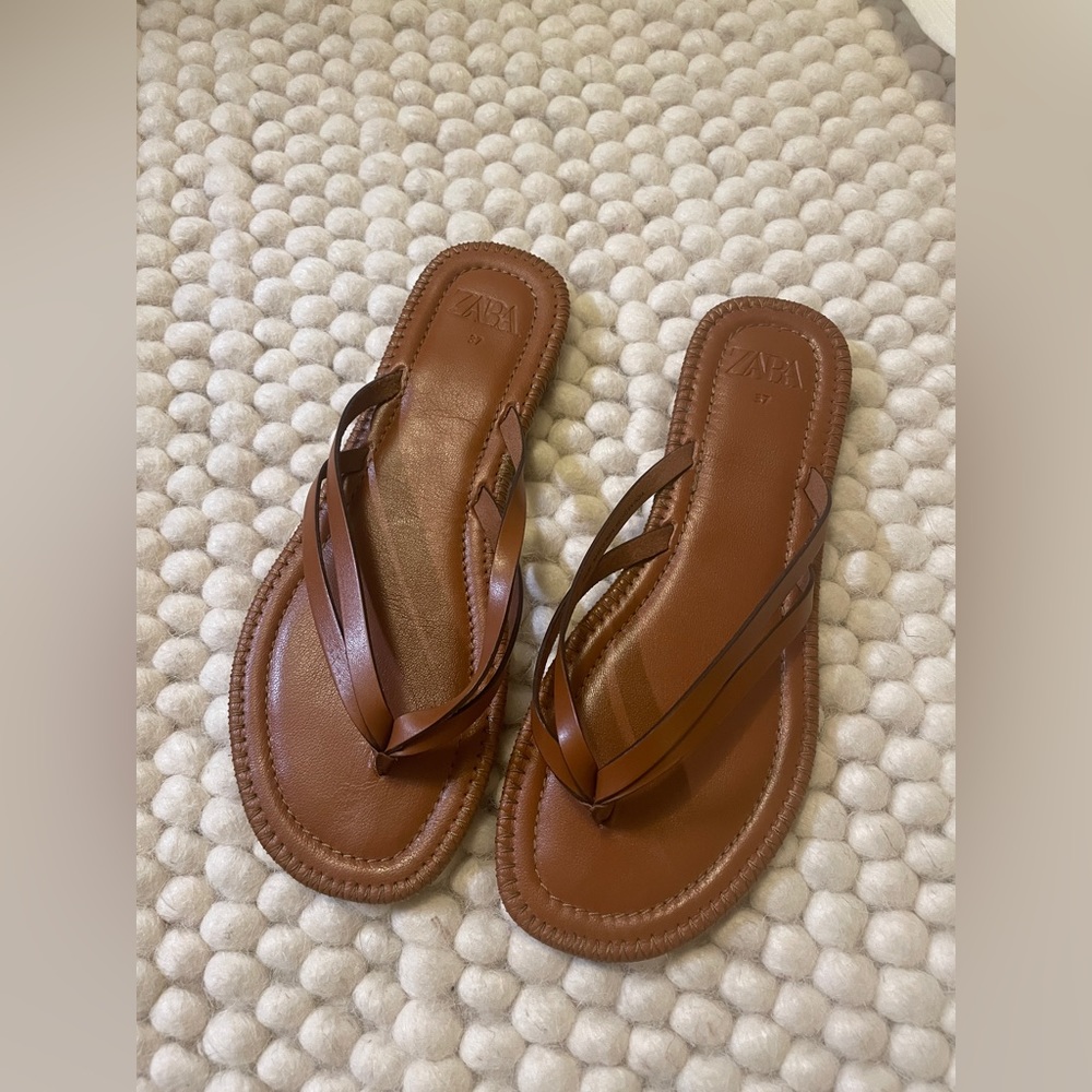 Zara leather sandals 37